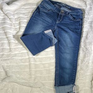 Blue Jean Cropped Capris